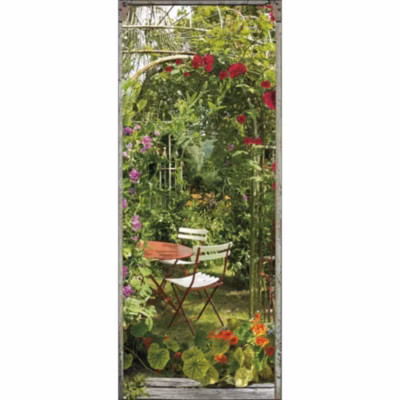 Sticker mural décoratif 204 cm X 83 cm, trompe l&rsquo;oeil fleuri avec arche de capucine et rose trémière autour d&rsquo;une table de jardin.
