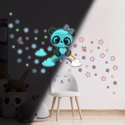 Sticker phosphorescent lumineux – PANDA SUR ARC-EN-CIEL – Autocollant mural plafond enfant fluorescent – 55x50cm