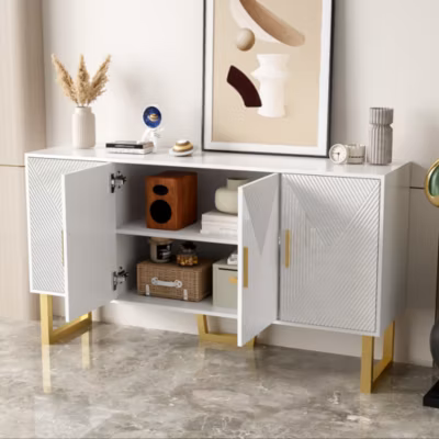 Buffet Moderne avec 4 Portes et Poignées Dorées – Meuble de Rangement design avec Étagères Réglables, MDF, Blanc – 150x40x82 cm