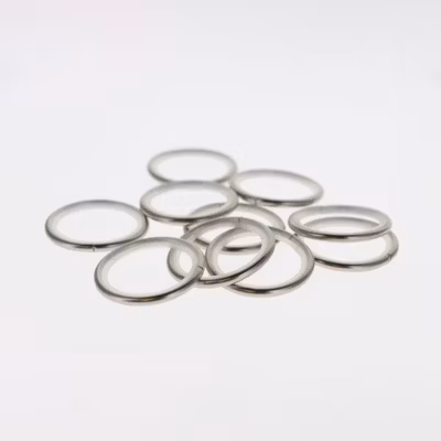 Lot de 10 anneaux avec insert pour rideaux de 35x42mm en Nickel Mat – BOULET